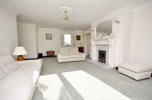 Lounge- click for photo gallery